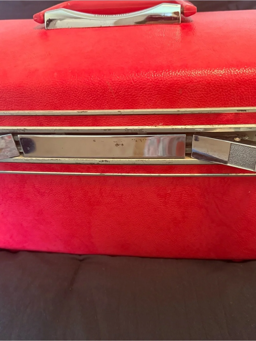 Samsonite Red Train Case with Silver Trim